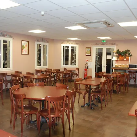 Hotel Greet En Beaujolais A6