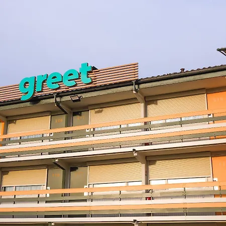 Greet En Beaujolais A6