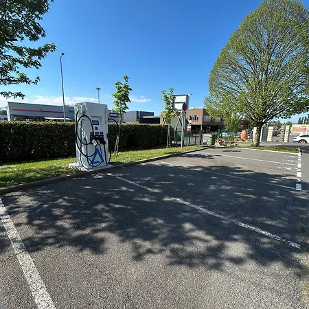 Greet En Beaujolais A6 Hotel