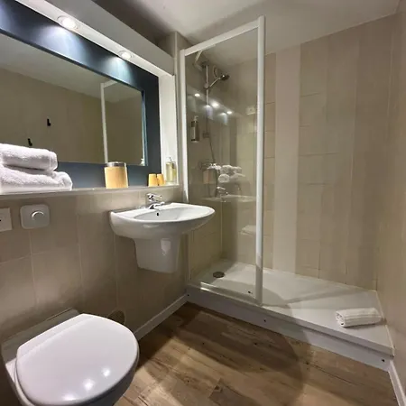 Greet En Beaujolais A6 Hotell 3*