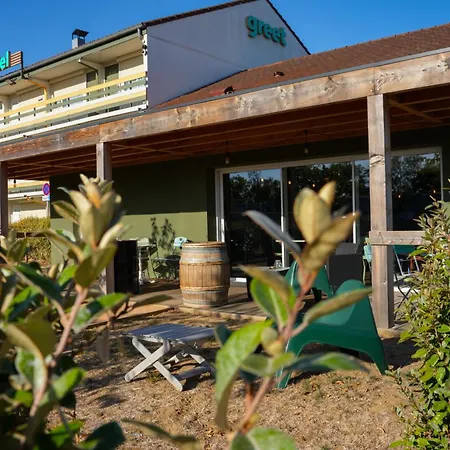 Hotel Greet En Beaujolais A6 3*
